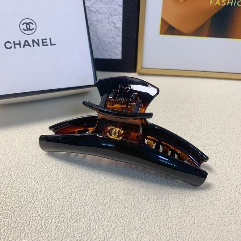Chanel Hair Grab Clip  (5)